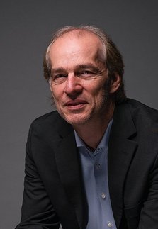 Portraitbild von Winfried Steiner